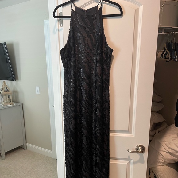 NWT Halston CLIP JACQUARD GOWN - Picture 5 of 13